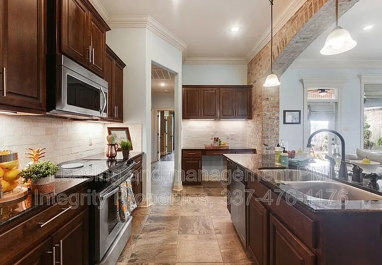 308 Overbrook Dr — Photo 8