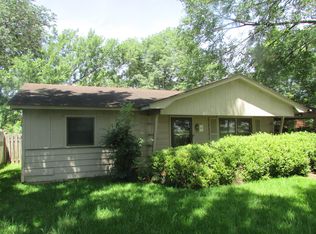 1111 N College St, Stuttgart, AR 72160