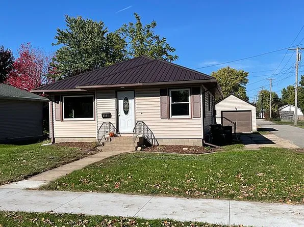 331 E 12th St, Saint Charles, MN 55972