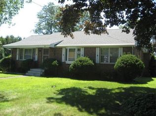757 Amostown Rd, West Springfield, MA 01089