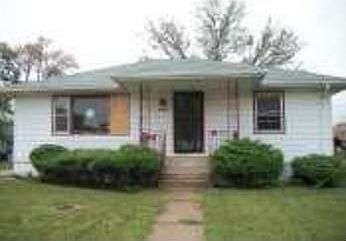 1st image of 440 156th Pl