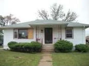 440 156th Pl photo 1