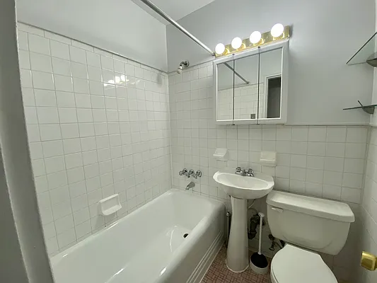 Rented by Compass | media 13