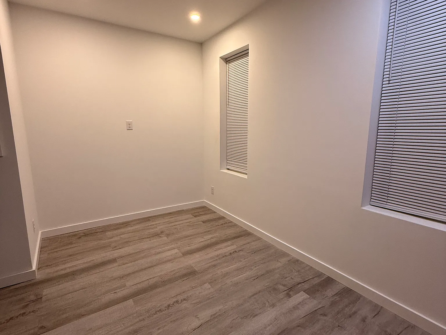 3340 Potter St — Photo 3