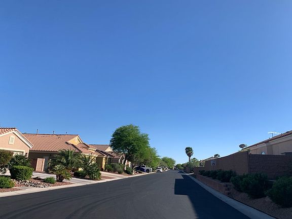 4th image of 10304 All Seasons St