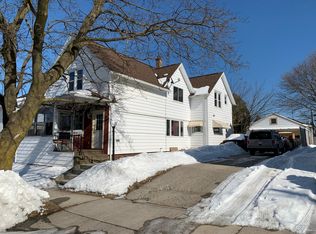 1225 S 18th St, Manitowoc, WI 54220