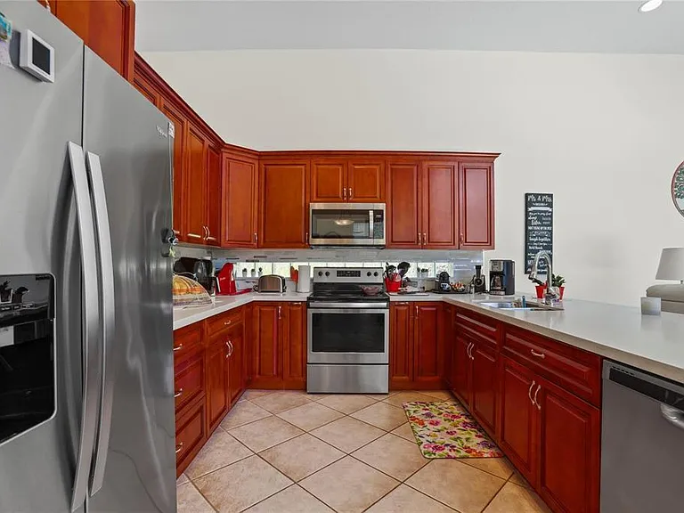 6421 NW 41st St — Photo 13