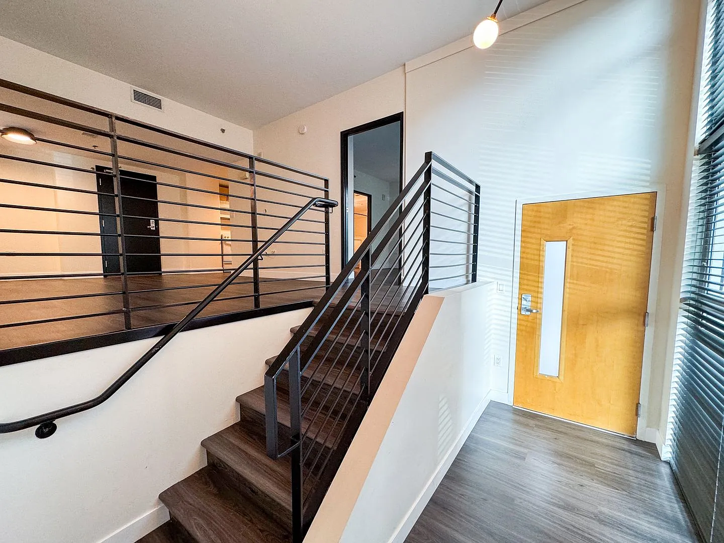 Little Italy Updated Townhome Style 2Bed 2Bath — Photo 2