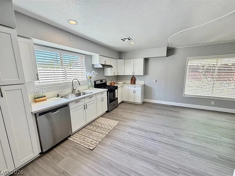 1311 Griffith Ave — Photo 29