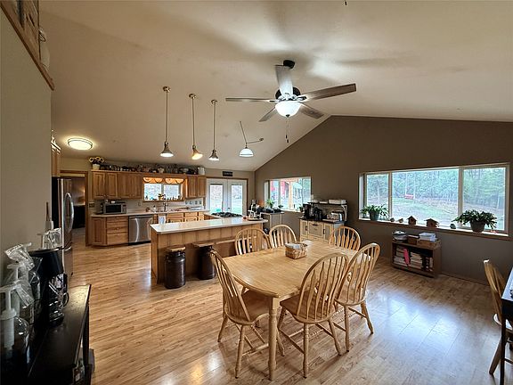 2nd image of 178 Buffalo Bill Rd