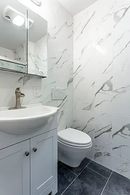 Rented by Compass | media 32