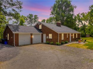 223 Nicholson Rd, Sewickley, PA 15143