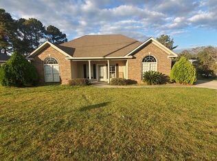 115 Colonial Cir, Clanton, AL 35045