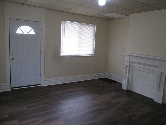 5th image of 217 Bruce St