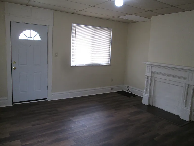 217 Bruce St — Photo 5