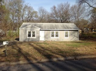 6000 Corona Ave, Kansas City, KS 66102