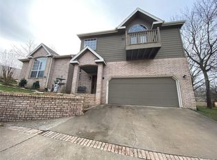 5902 E 76th Ct, Tulsa, OK 74136