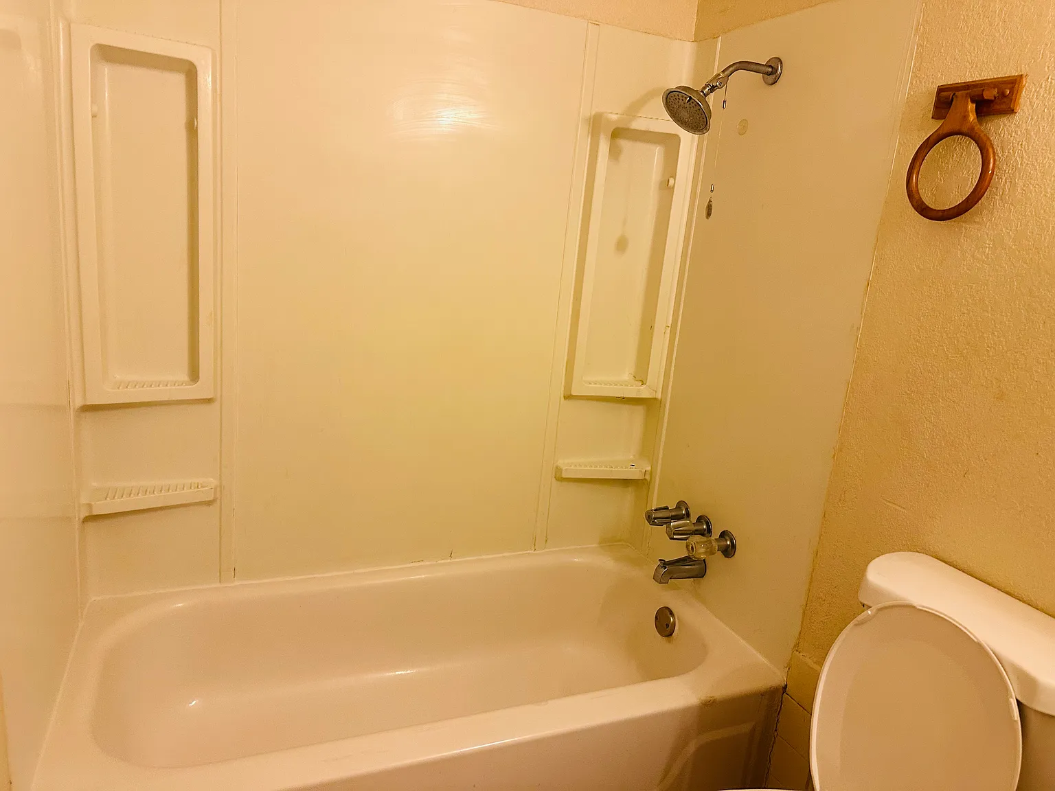 4425 La Cresta Way — Photo 2
