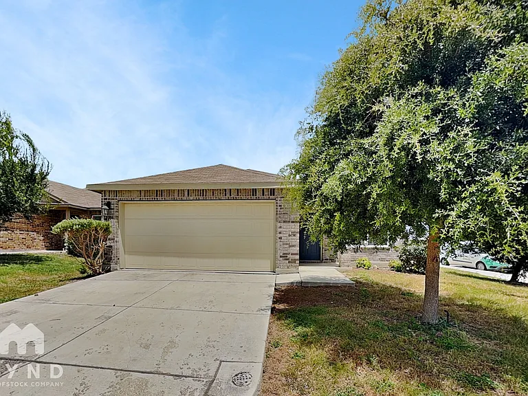 3704 Colemans Run — Photo 1