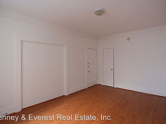 2nd image of 660 Bush St APT 406
