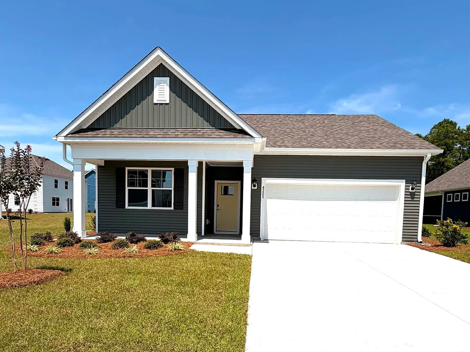 4 bed, 1774 sqft, $2,400 — Photo 1