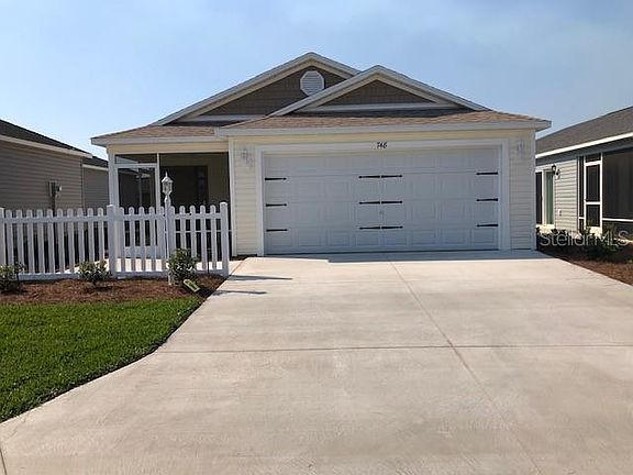 2nd image of 748 Louise Ln