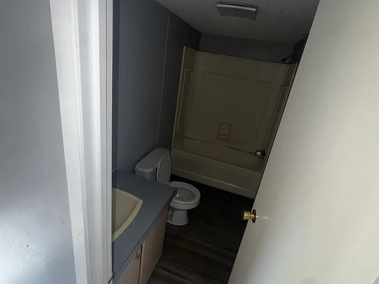 1615 Acorn St — Photo 6