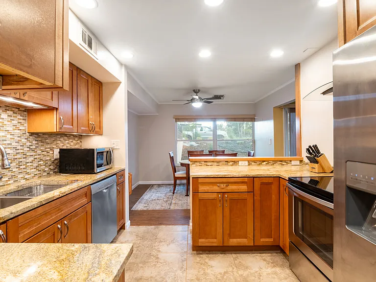 500 Manhattan Dr #A1 — Photo 2