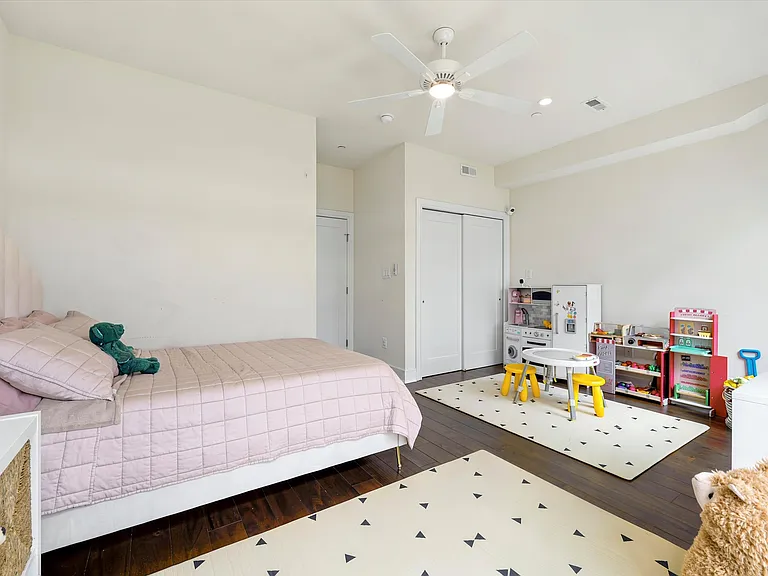 1726 N Hope St — Photo 18