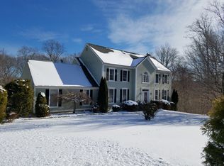 85 Nursery Ln, Madison, CT 06443
