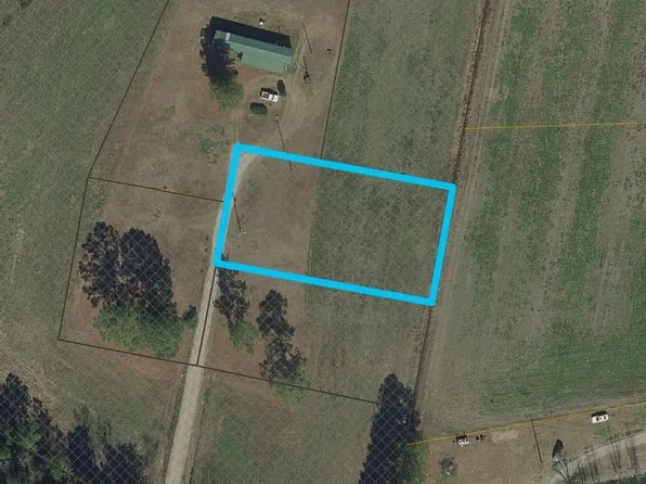 2100 G and B Ln, Loris, SC 29569