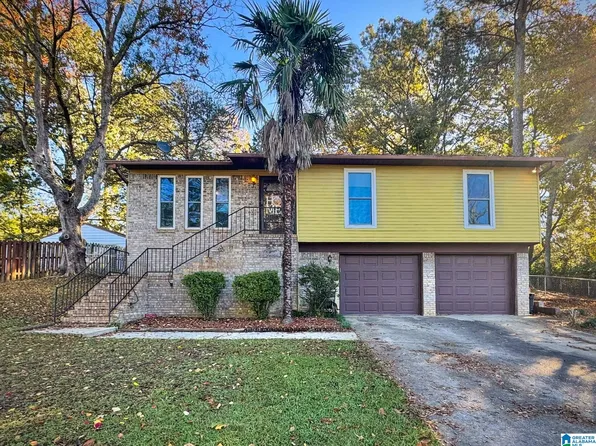 1628 Pinewood Ln, Fultondale, AL 35068