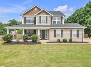112 Rustcraft Dr, Greer, SC 29651