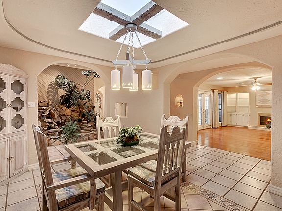 3rd image of 5827 Kingsfield Ave