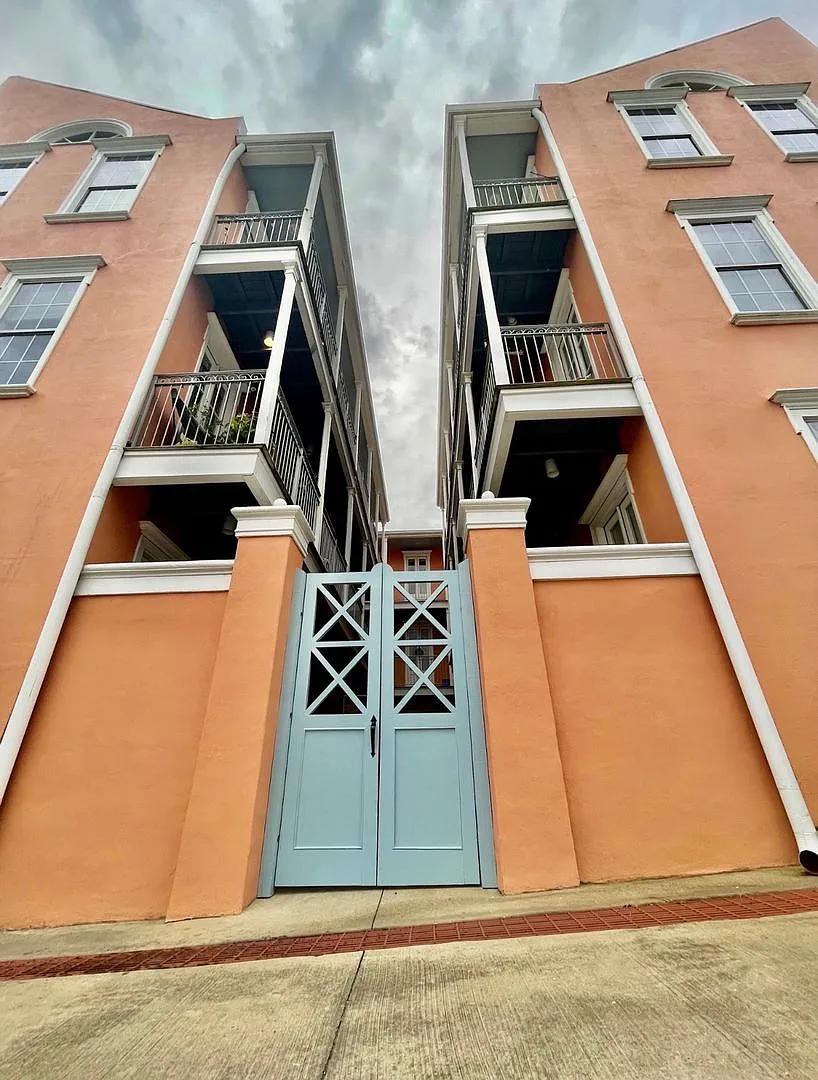 513 University Drive — Photo 1