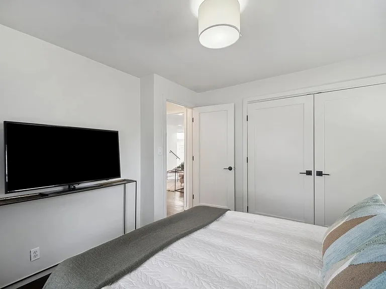 1417 E 38th Pl #A — Photo 15