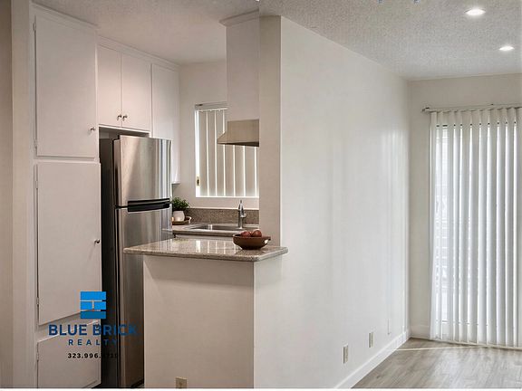 3rd image of 4305 W 5th St #7