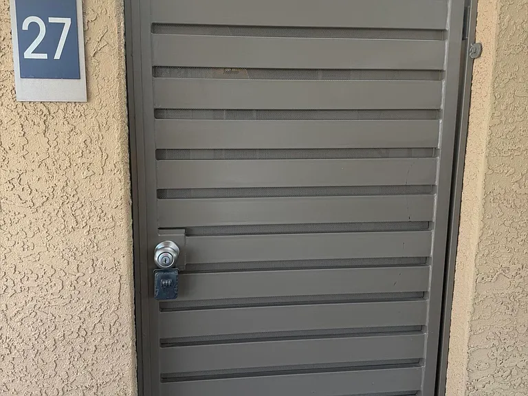 601 E Palo Verde Dr #27 — Photo 27