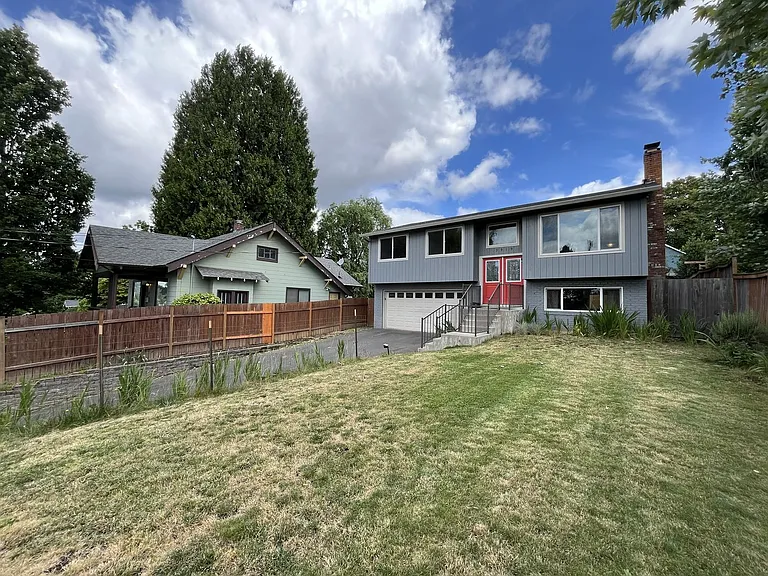 3919 SE Monroe St — Photo 5