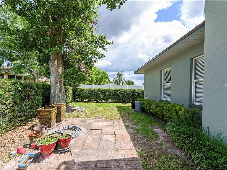 5845 Danterbury Ct — Photo 61