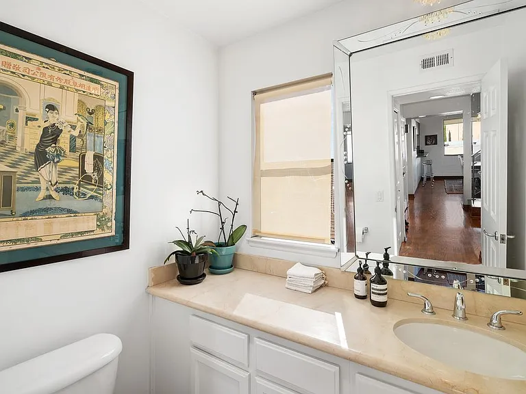 Powder room