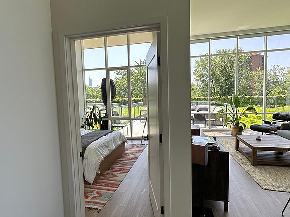 4th image of 603 W North Ave #301