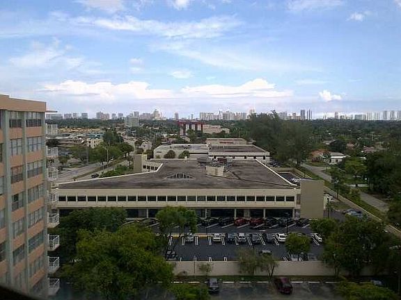 2nd image of 1300 NE Miami Gardens Dr APT 1018