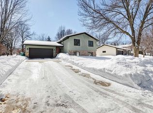 1982 Badger Ct, Eagan, MN 55122