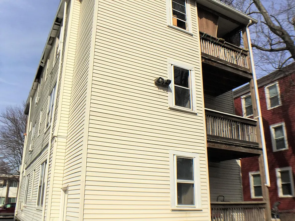 29 Wilson St #C2