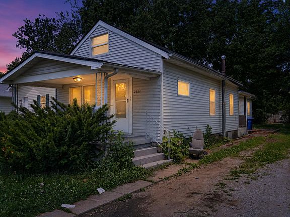 2nd image of 2864 E 9th Ave