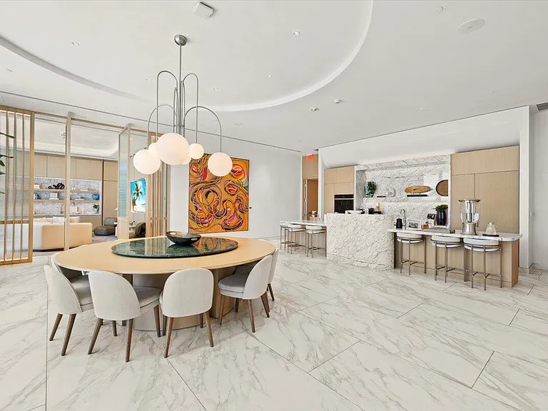 900 N Ocean Blvd #305 — Photo 36