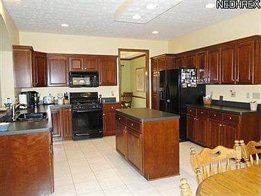 3rd image of 1173 Vineyard Dr