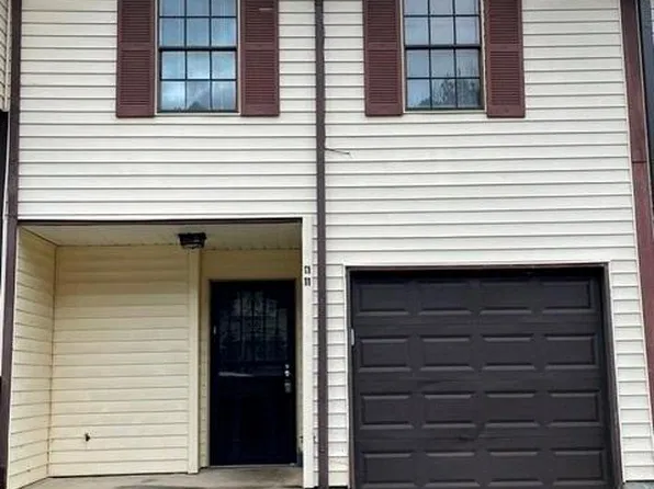 1111 Pine Tree Trl, College Park, GA 30349