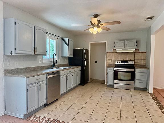 4th image of 12014 El Sendero St Unit A